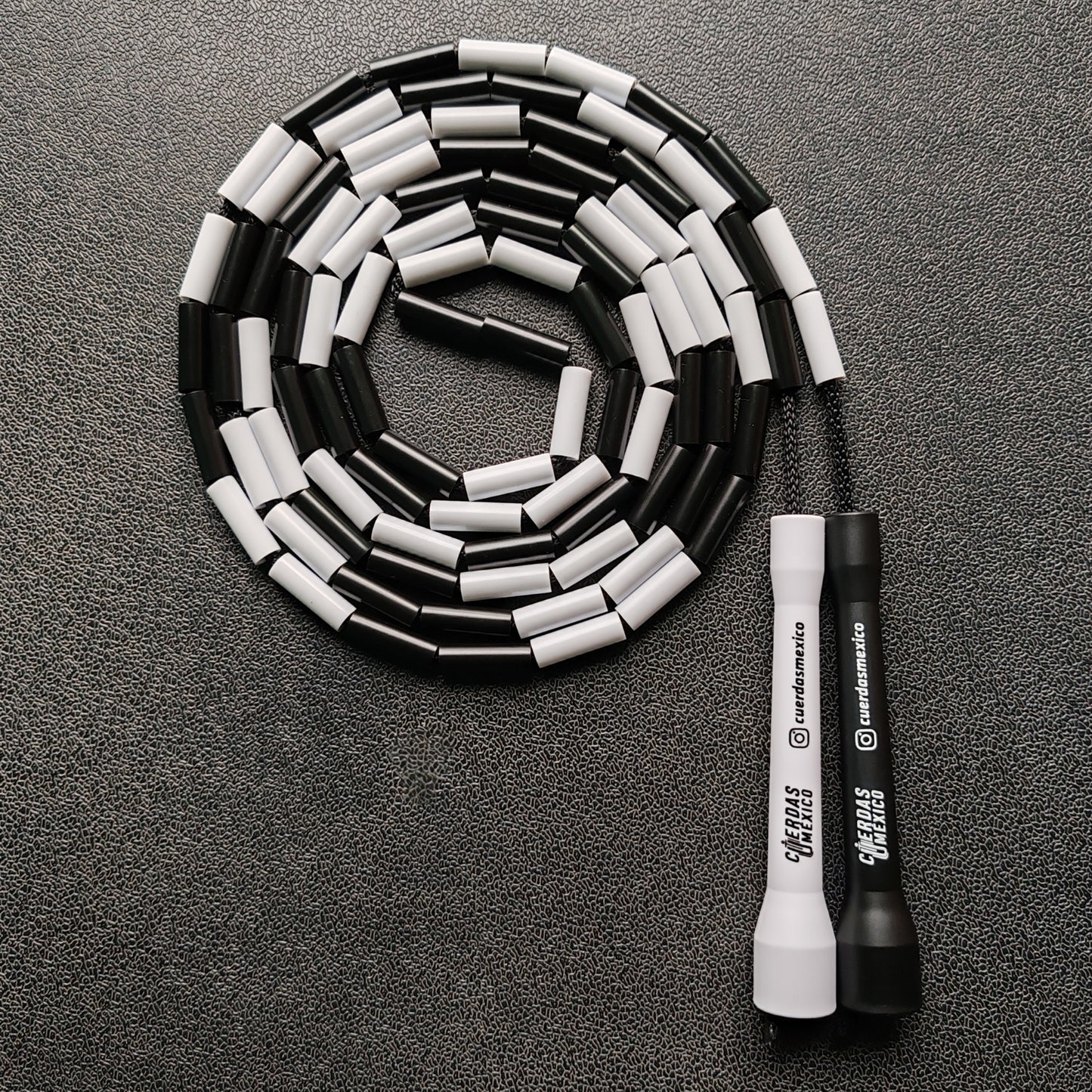 Cuerda para saltar Segmentada - Blanco con Negro (Multicolor)