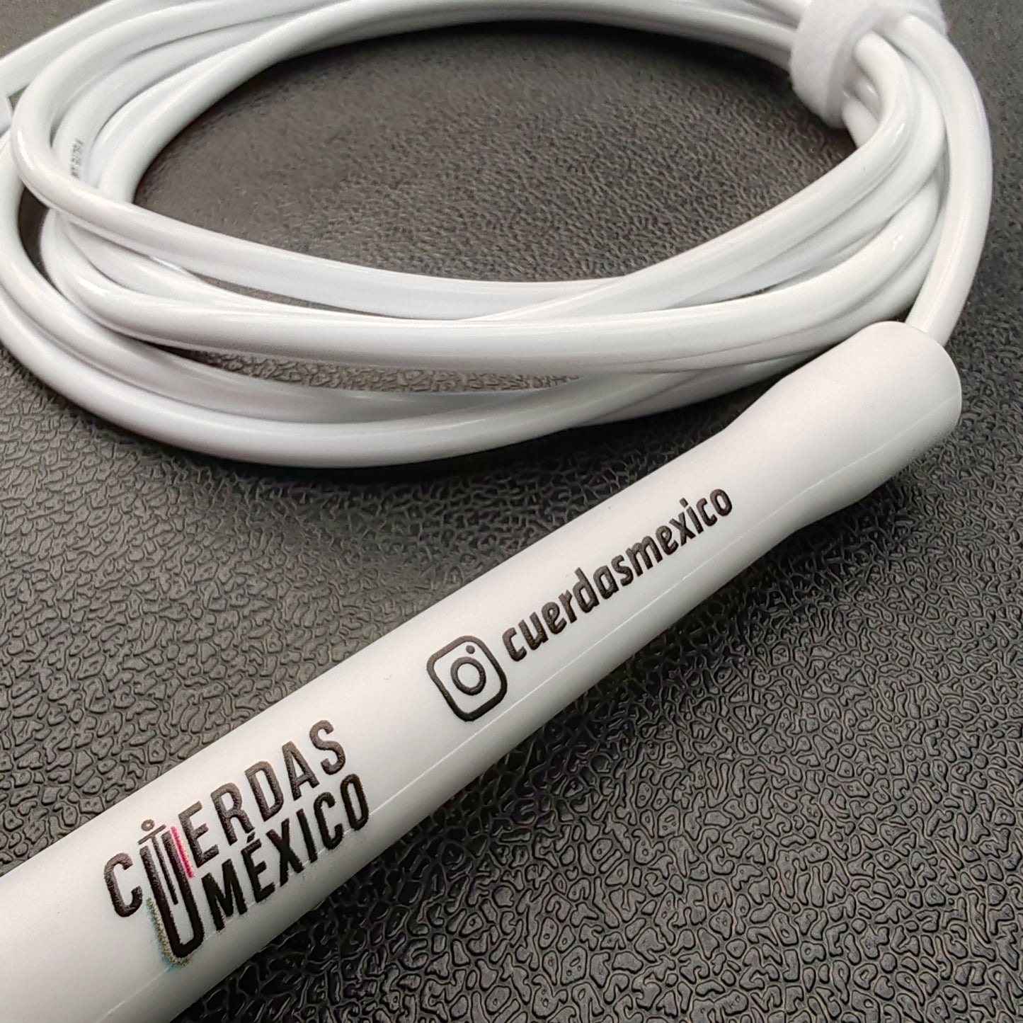 Cuerda para saltar de PVC - Blanca