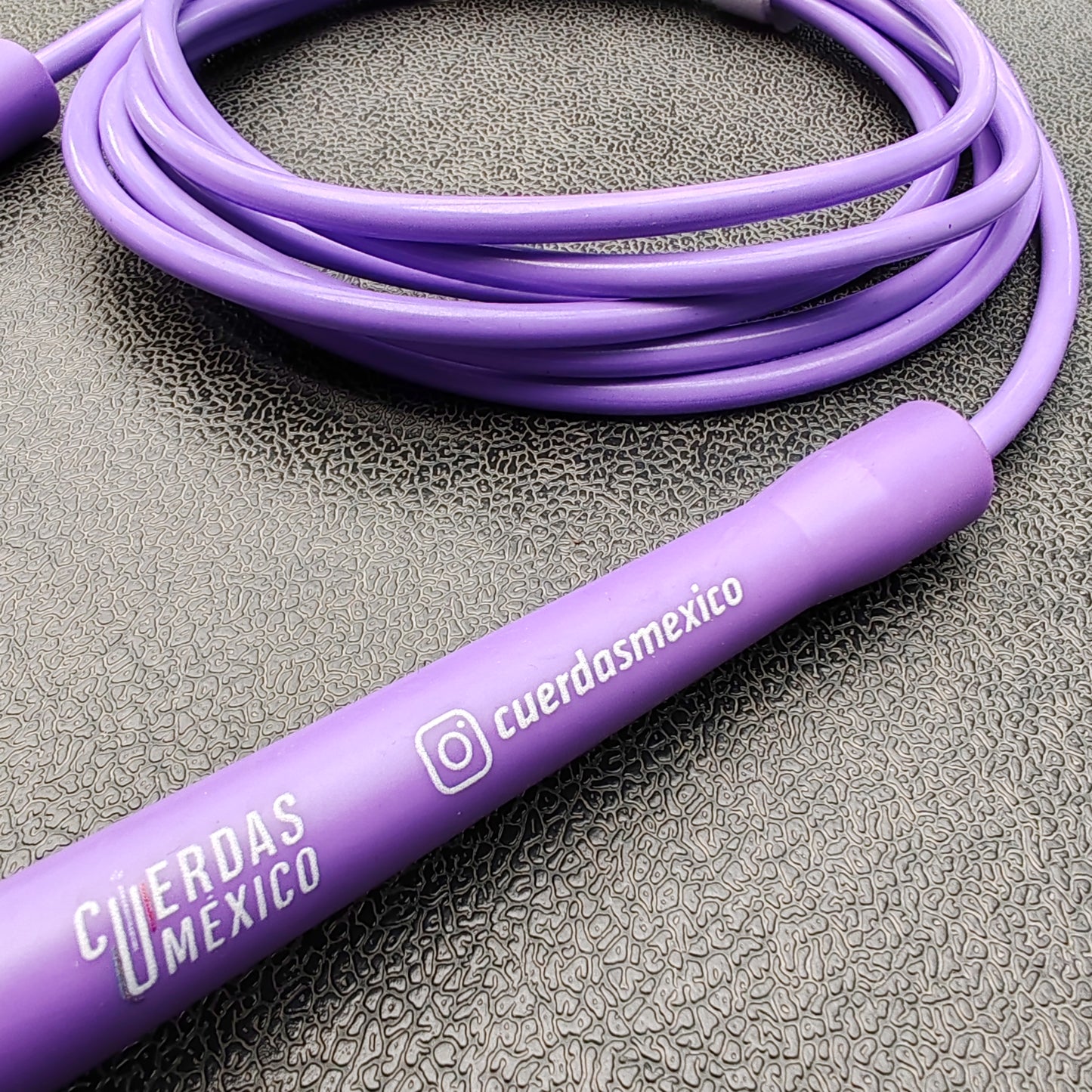 Cuerda para saltar de PVC - Morada