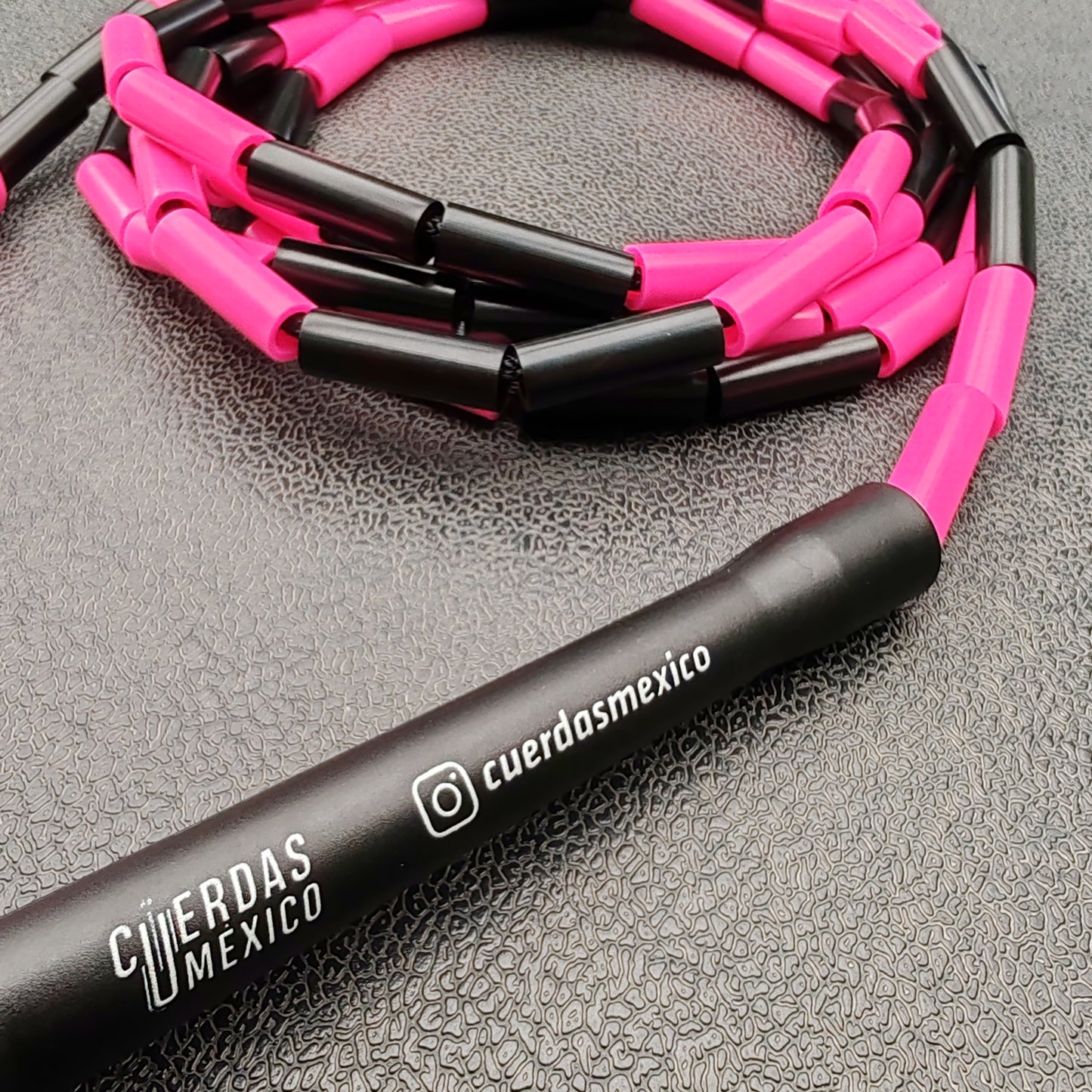Cuerda para saltar Segmentada- Negro con rosa (Multicolor)