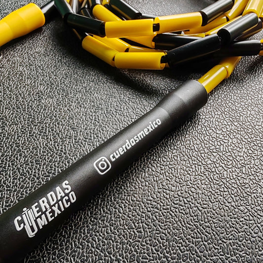 Cuerda para saltar Segmentada - Negro con Amarillo (Multicolor)